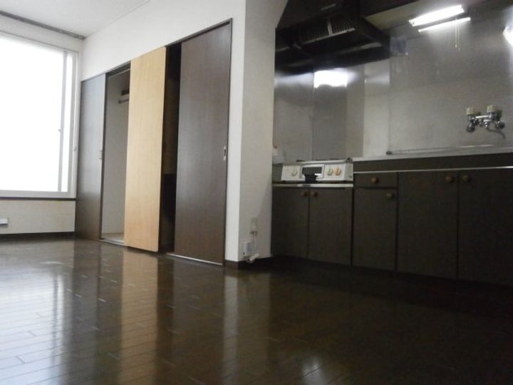 フルハウスラフレシヤの居間