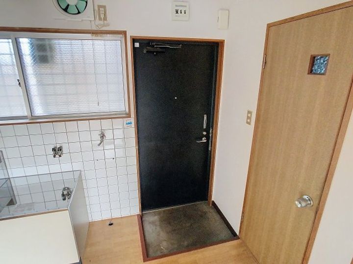 シティハイツヒロの玄関