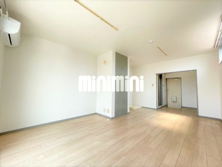 オーターミルの居間