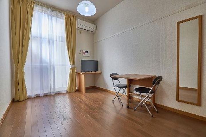 レオパレスライトの居間