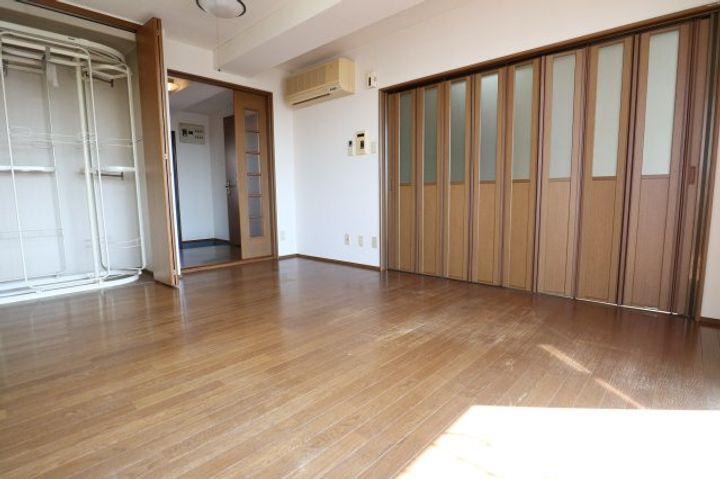 チョコレートヒルズ古河の居間