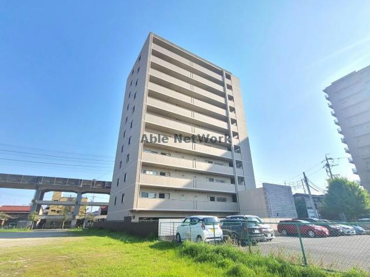 岐阜県岐阜市香蘭2(マンション)の賃貸物件の外観