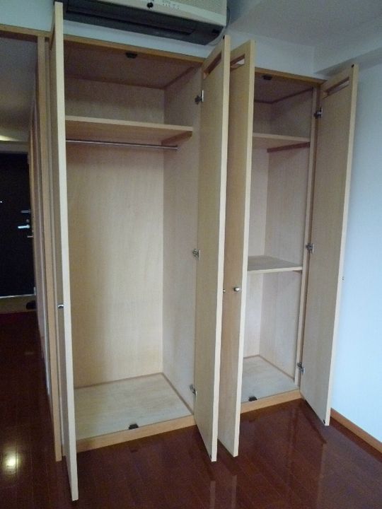 厚木アザレアビルの内装