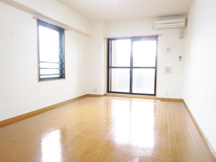 桜並木パークマンションの居間