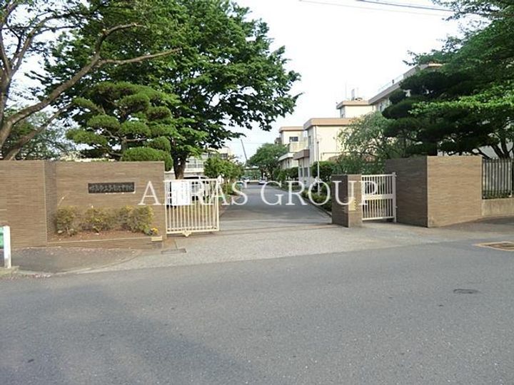 グリーンヒルAの周辺