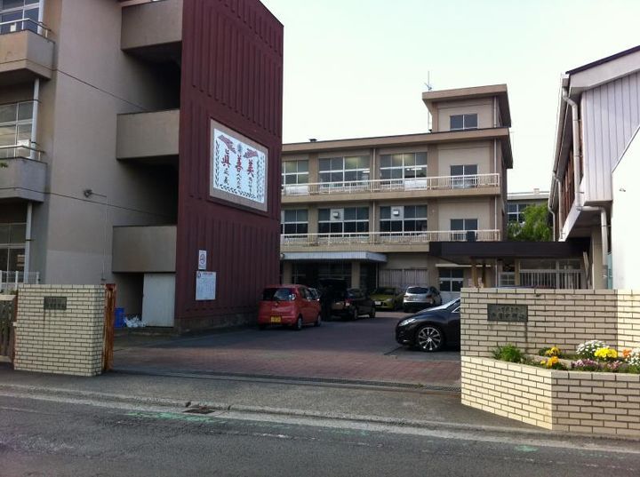 神奈川県小田原市鴨宮(アパート)の賃貸物件の周辺