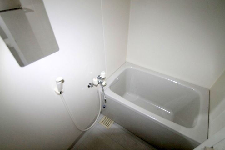 ルミエール堺町の風呂