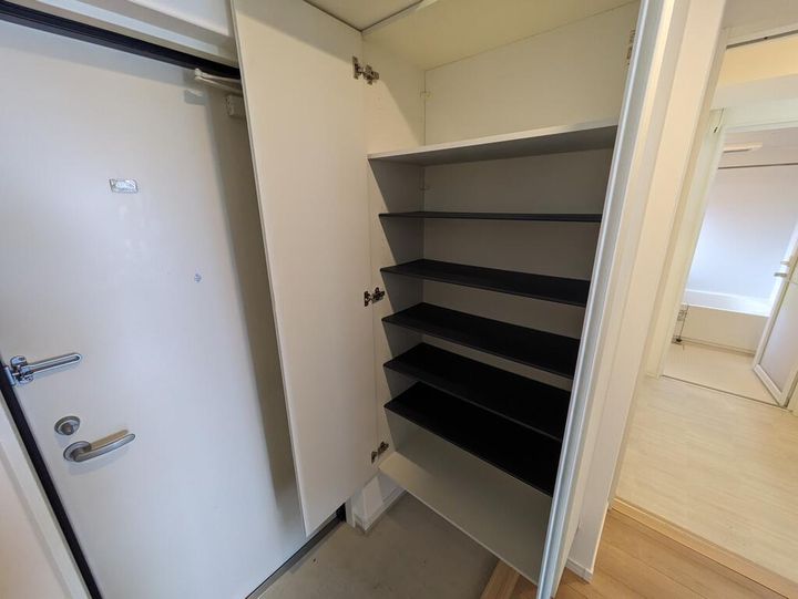 SAKURA TERRACEの玄関