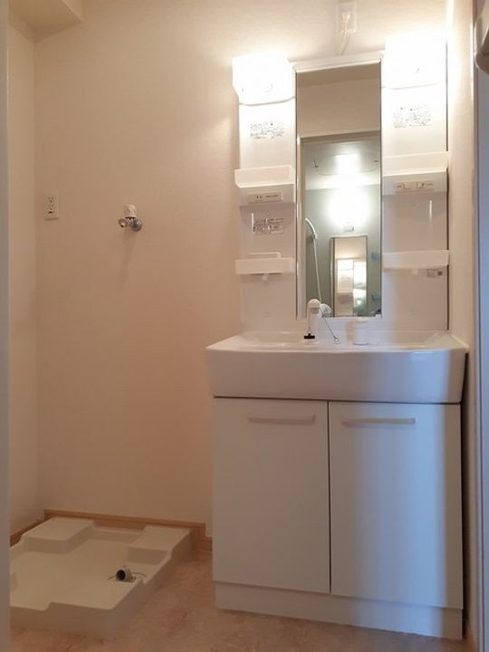 クモン・リュウの内装