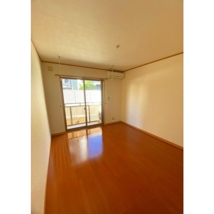 サンハイツタンゴの居間