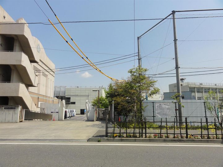 アビタ・シャルムパート2の周辺