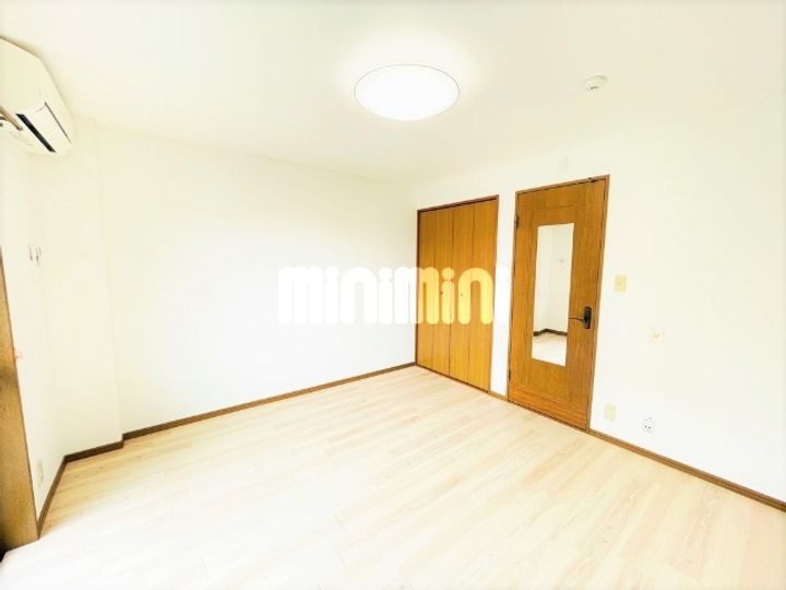 クレールカルティエの居間