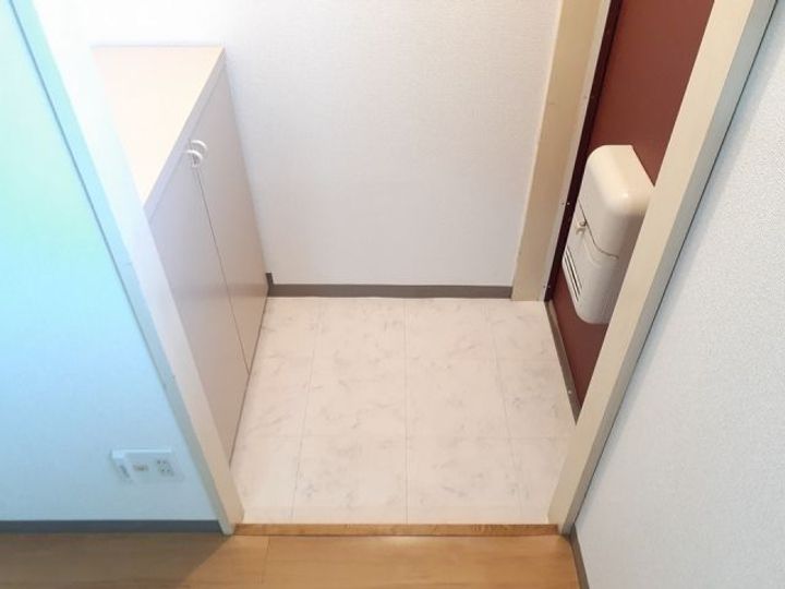 茨城県日立市日高町3(アパート)の賃貸物件の玄関