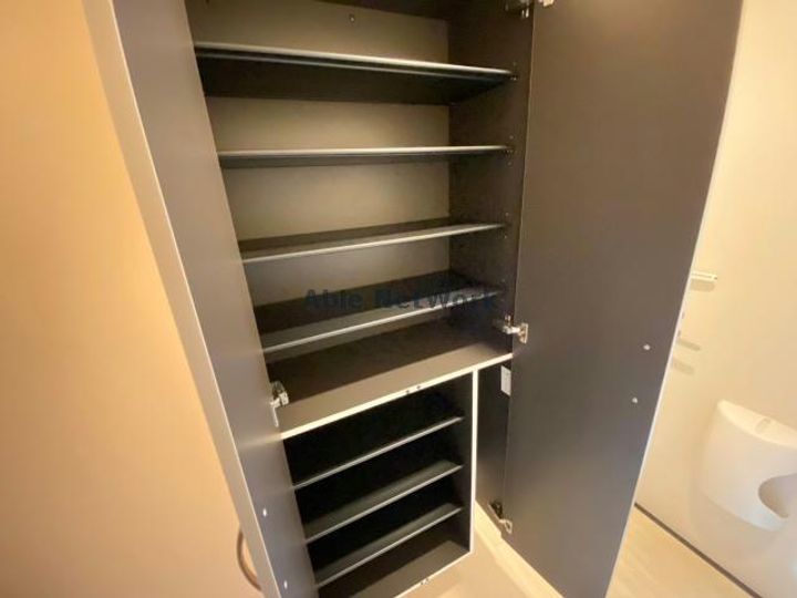 レスポワールIの玄関