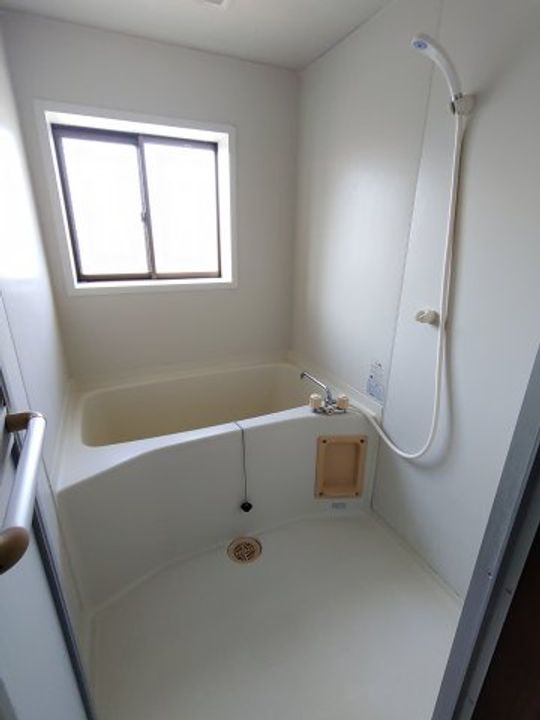 ビアンネートル新保の風呂