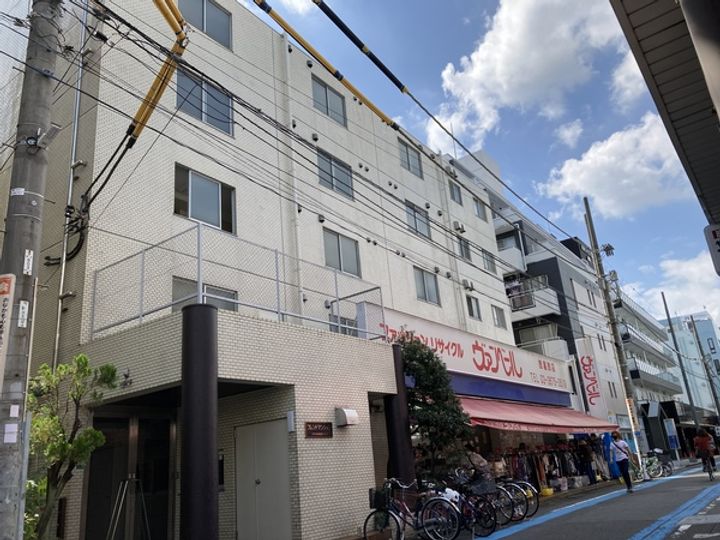 フレンドマンションの外観
