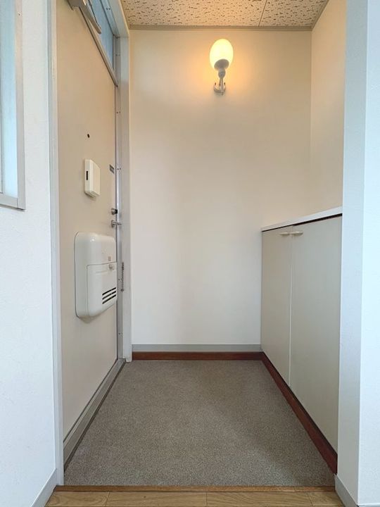 プレジール・朝陽の玄関