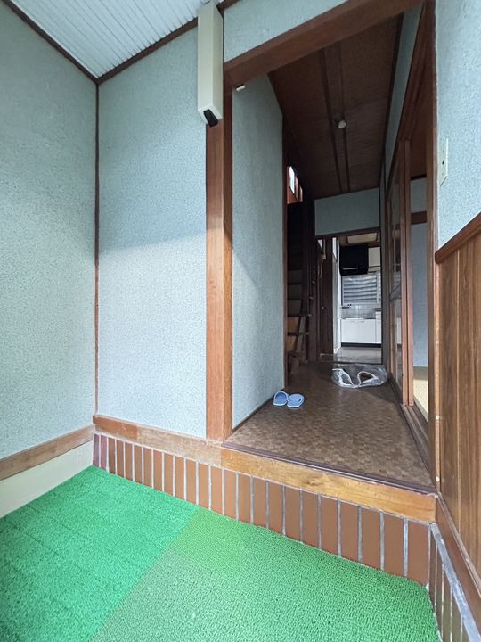 兵庫県明石市別所町(一戸建)の賃貸物件の玄関