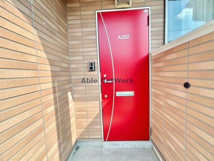 宮崎県都城市南鷹尾町(アパート)の賃貸物件の玄関