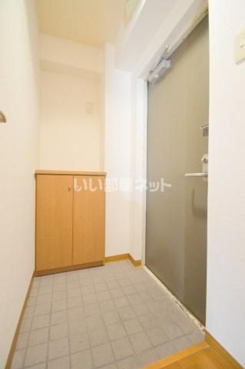 第一大内ビルの玄関