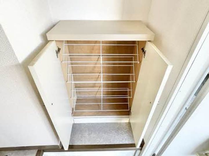 メゾンフレグランスの玄関