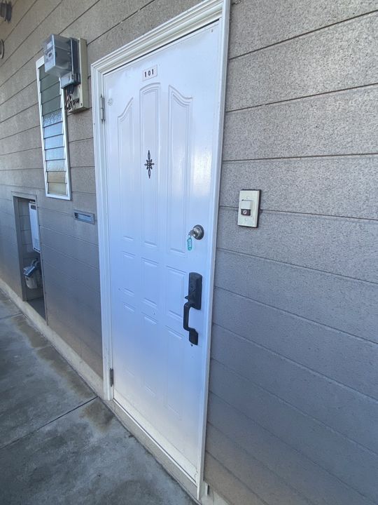 日昇コーポラスIの玄関