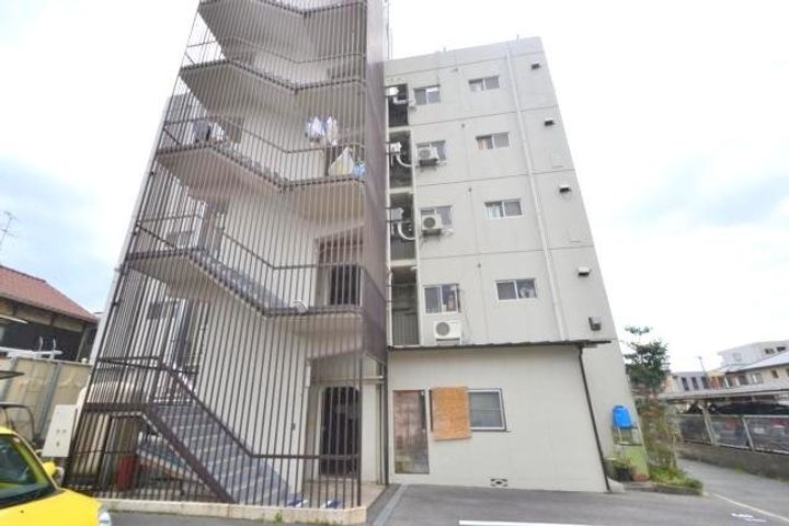 浅越ビルの外観