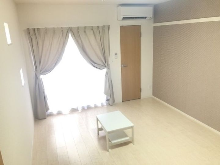 東京都町田市南町田1(アパート)の賃貸物件の居間