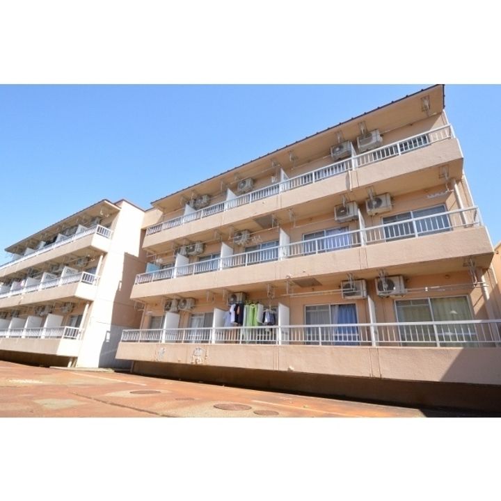 サンヒルズ五福の外観