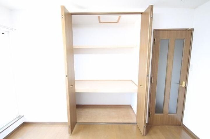 DUPLEX 国王100Bの内装