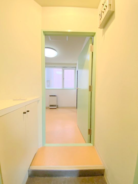 麻生KCC Build・KCCサンクチュアリの玄関