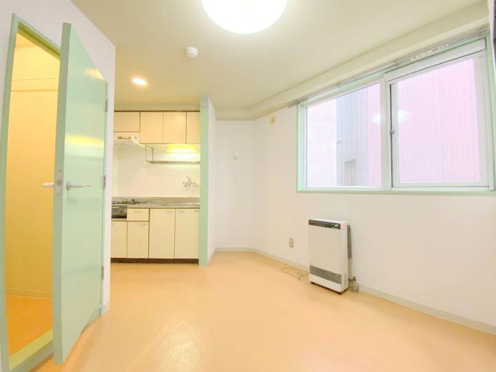 麻生KCC Build・KCCサンクチュアリの居間