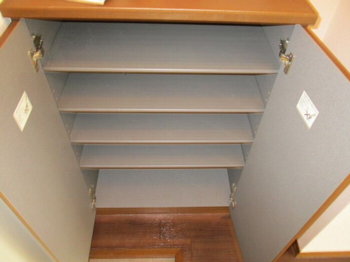 千葉県東金市東金(アパート)の賃貸物件の玄関