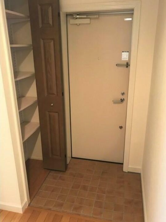 東京都港区高輪3(一戸建)の賃貸物件の玄関