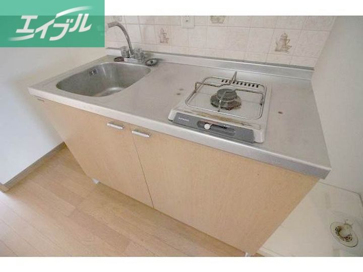 カサブランカ十日市のキッチン