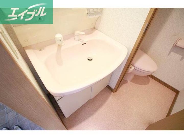 カサブランカ十日市の内装