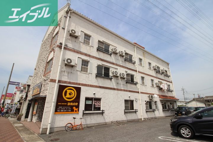 カサブランカ十日市の外観