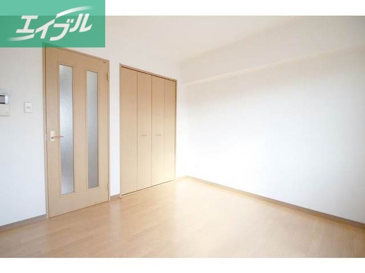 カサブランカ十日市の居間