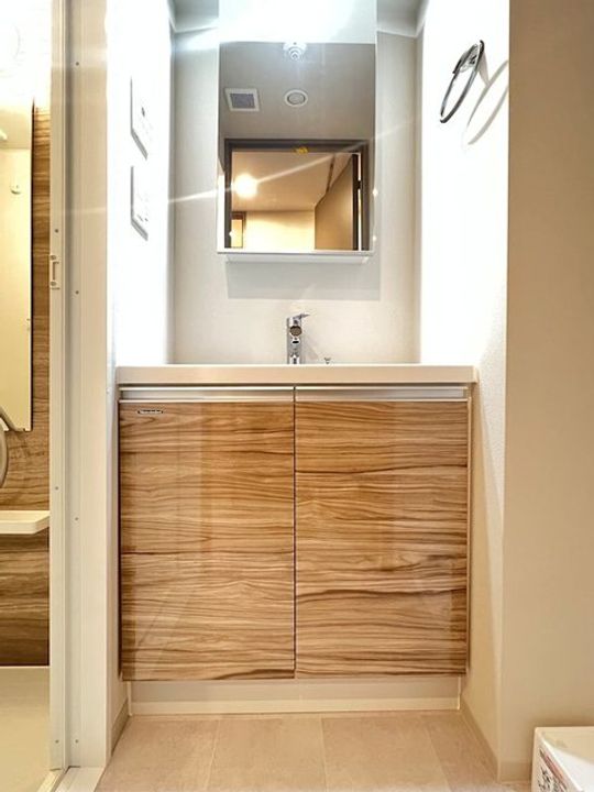 HY′s MINOWA IIの内装