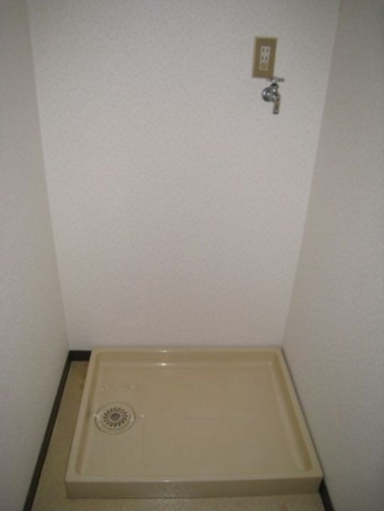 フラット光町の内装