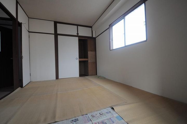 財前アパートの内装