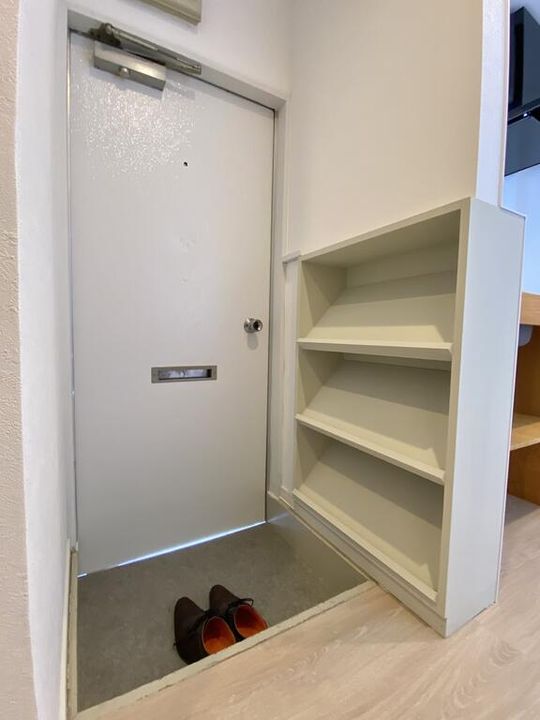 フィーカの玄関