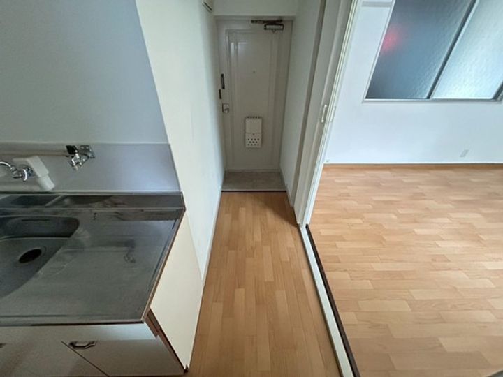 伊佐木ビルの内装