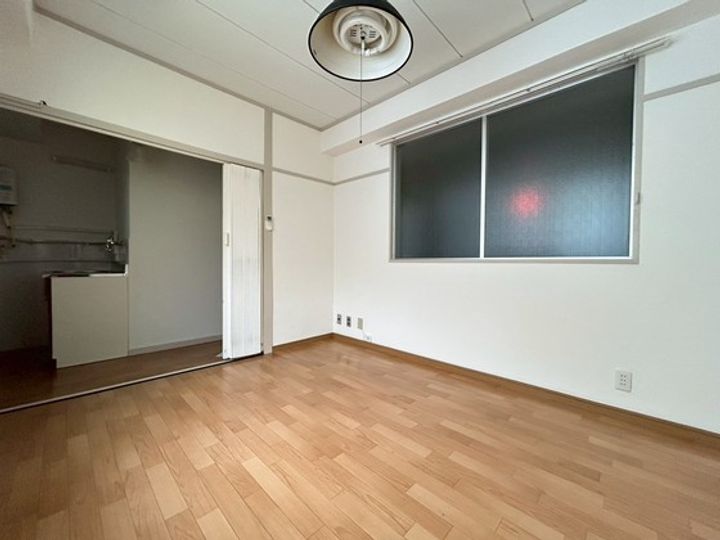 伊佐木ビルの内装