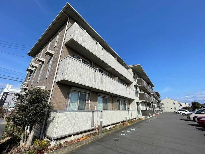 神奈川県藤沢市菖蒲沢(アパート)の賃貸物件の外観