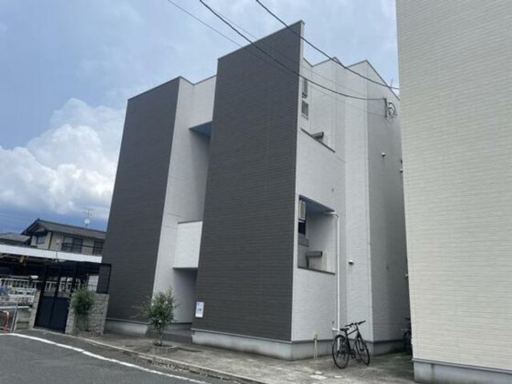 イーナ島崎の外観