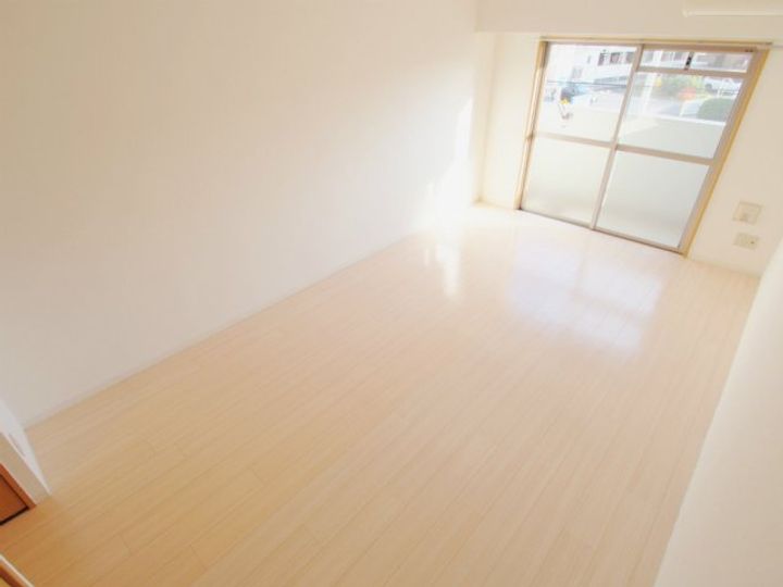 グラビスコート西原駅前の内装