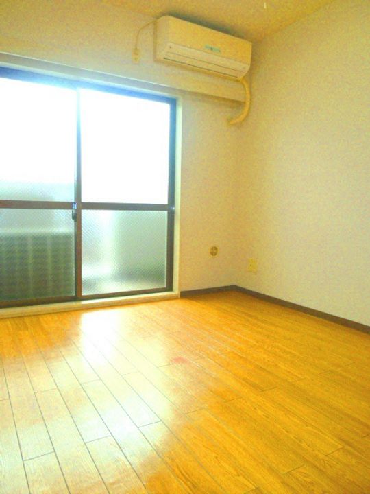 ワコーレ川口Vの玄関