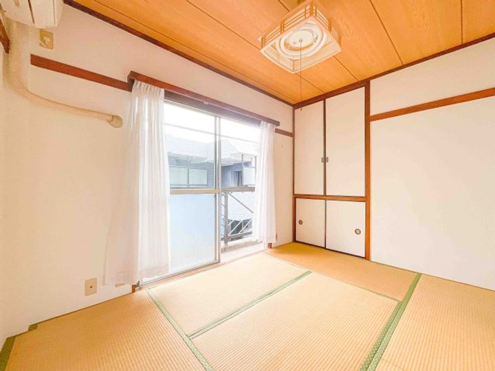 北川ハイツの居間