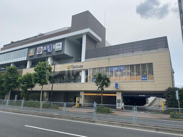 フェニックス椎名町の周辺